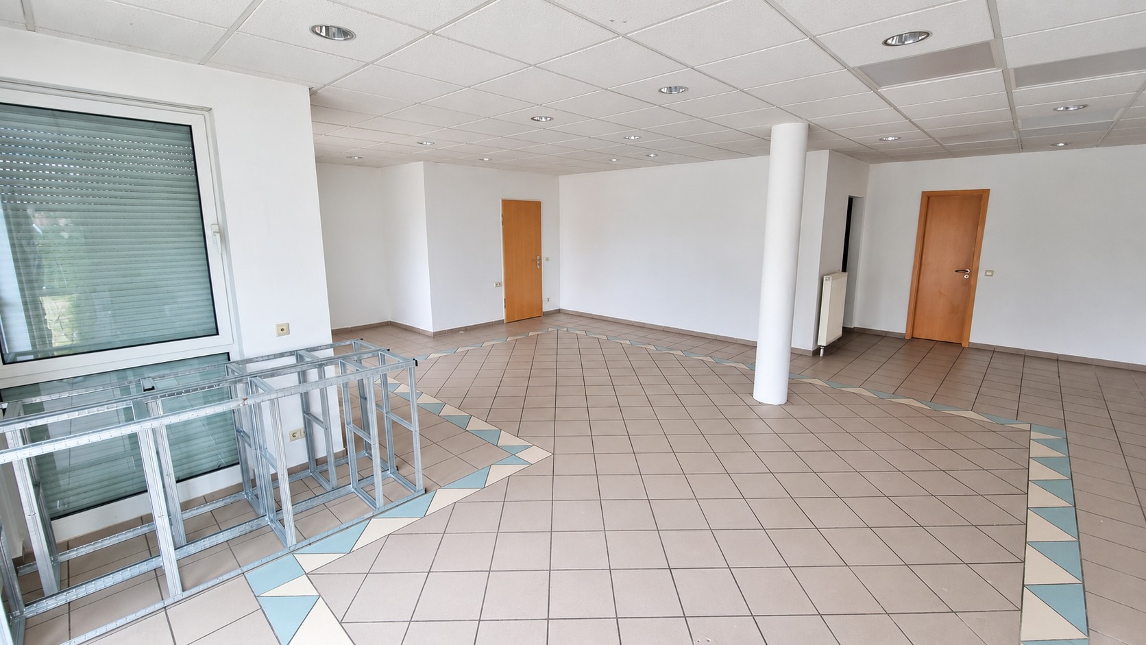 Büro oder Laden im Erdgeschoss – 61 L4 – Bild 2 von 7